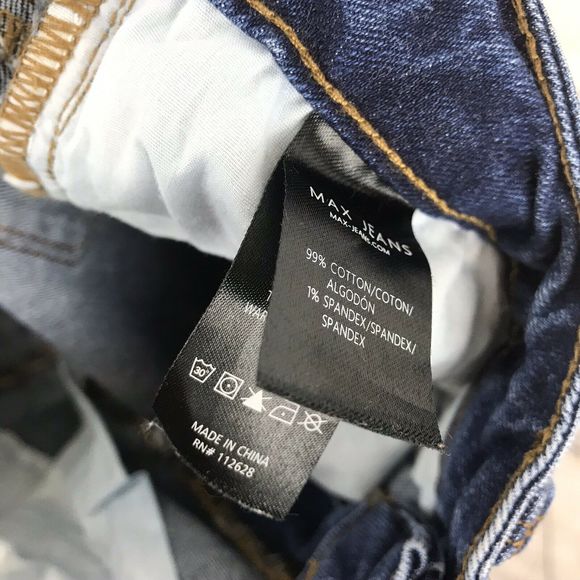 ✨Sold✨Max Jeans Shorts Size 4 Medium Wash Denim - Picture 6 of 6